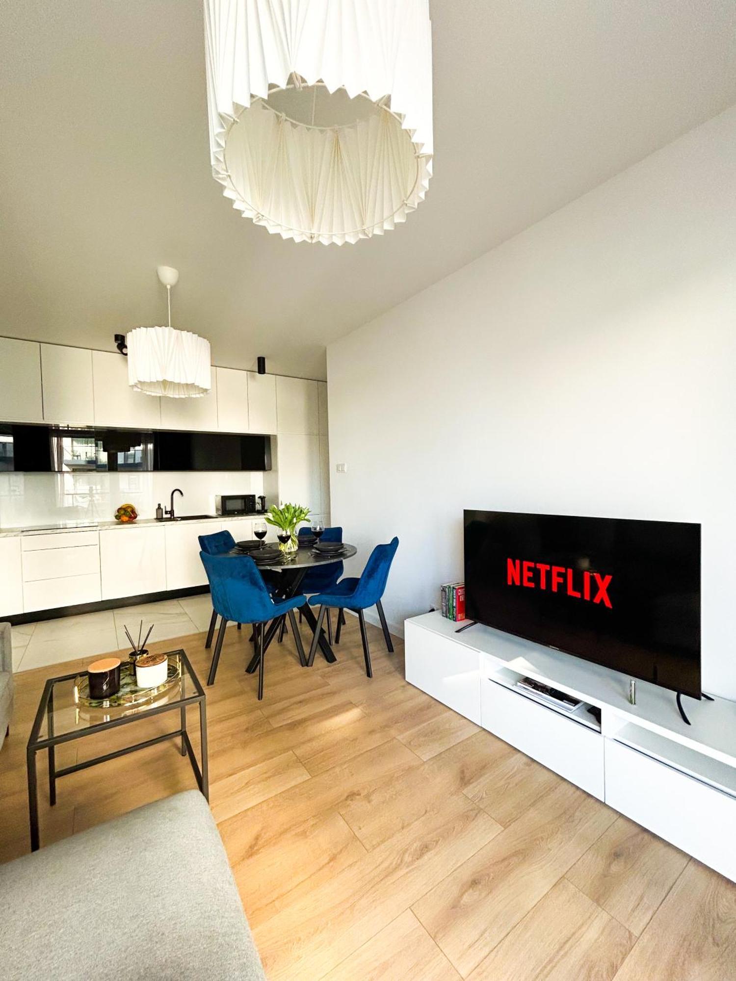Lumina Stylish 3-Room Apart With Balcony 罗兹 外观 照片
