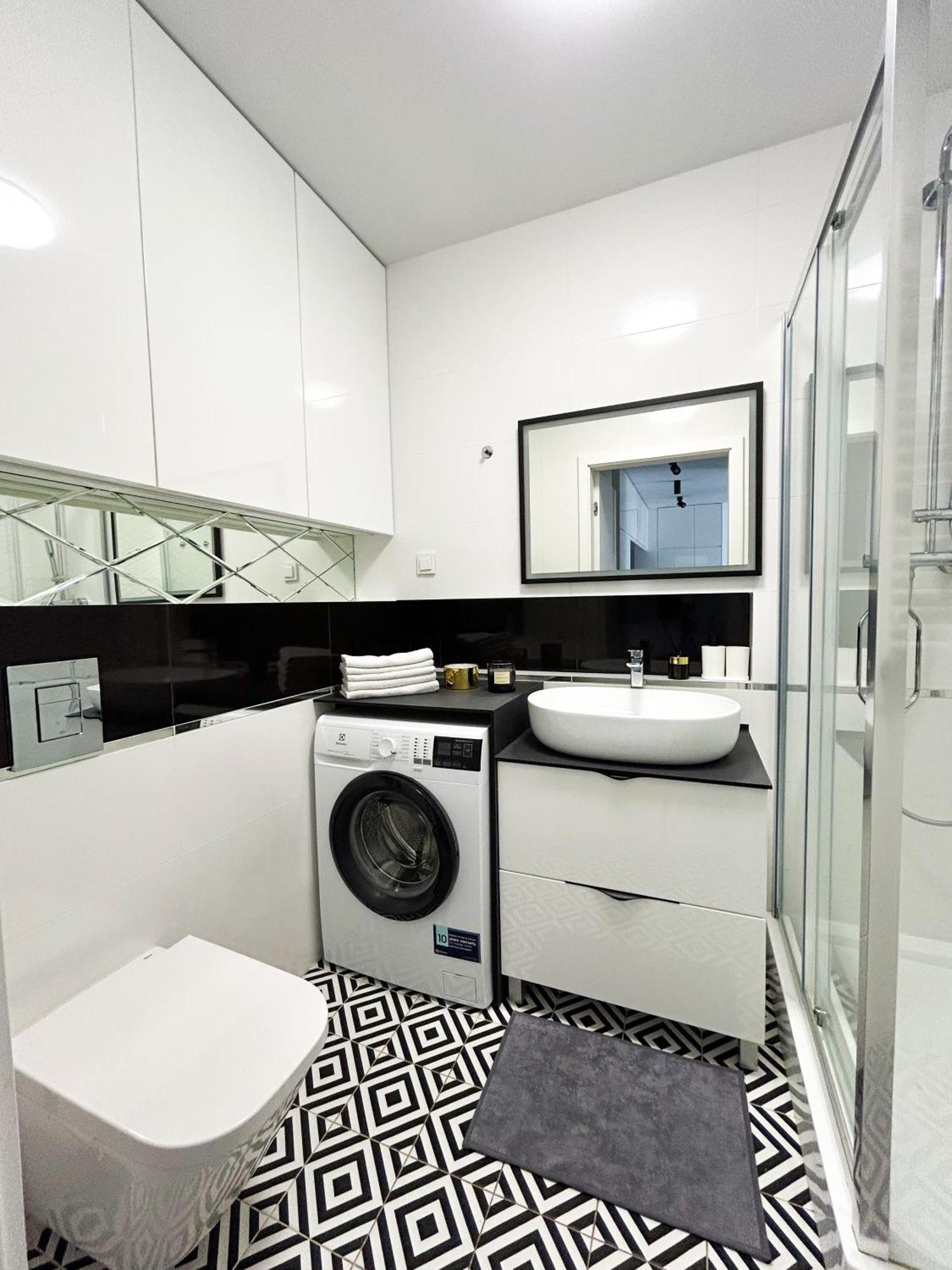 Lumina Stylish 3-Room Apart With Balcony 罗兹 外观 照片
