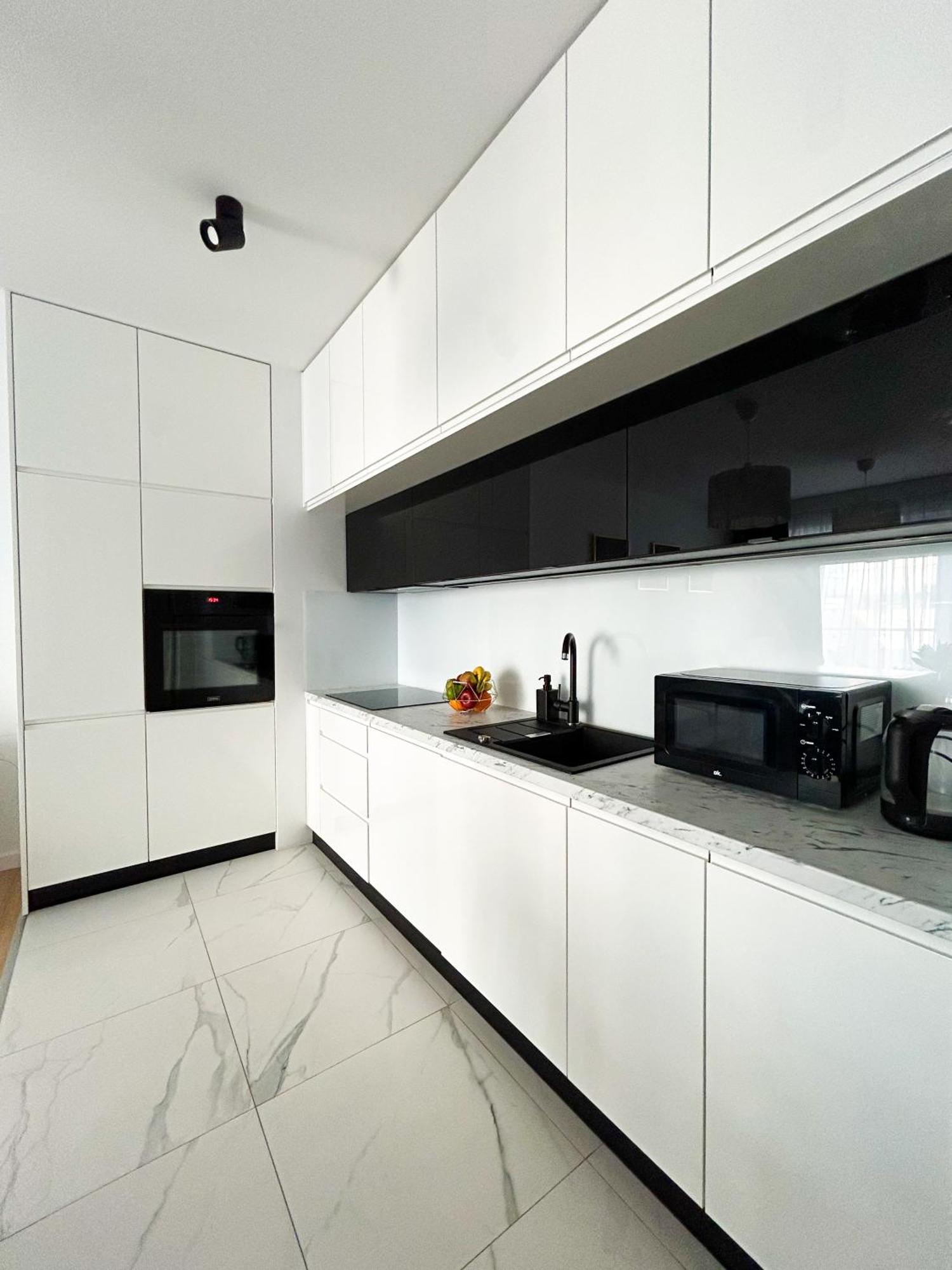 Lumina Stylish 3-Room Apart With Balcony 罗兹 外观 照片