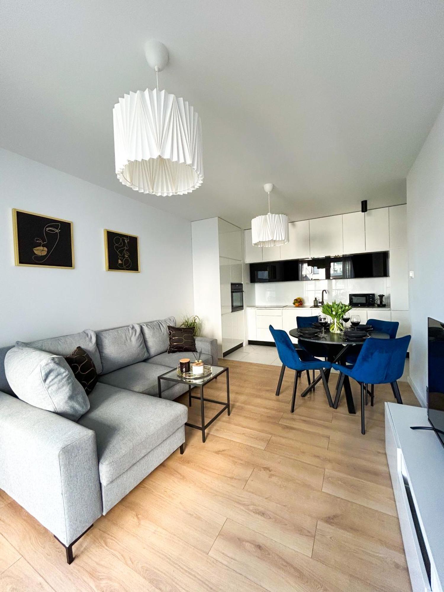 Lumina Stylish 3-Room Apart With Balcony 罗兹 外观 照片
